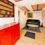 Charming Family In (adults Only) Feriehus *