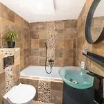 בית נופש Charming Family In (adults Only) Esneux